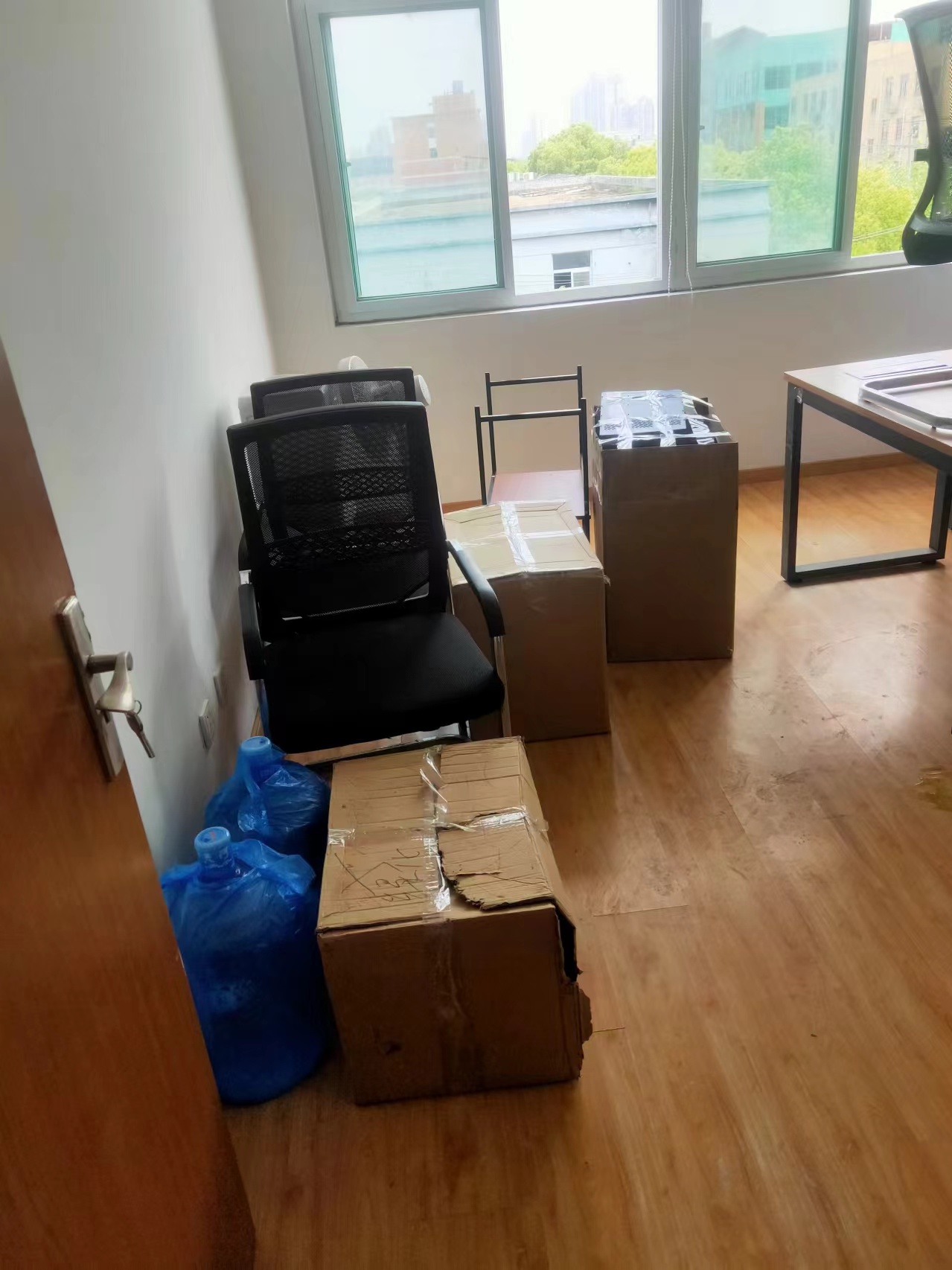 上海靜安搬家 靜安搬家 靜安搬家公司 上海靜安大眾搬家